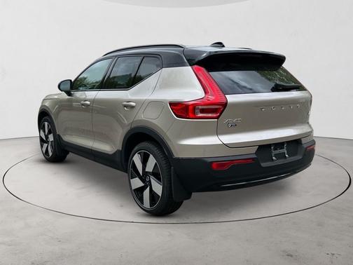 2023 Volvo XC40 Recharge Pure Electric Twin Plus