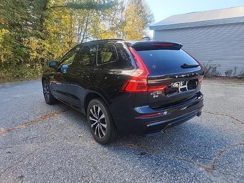 2025 Volvo XC60 B5 Plus