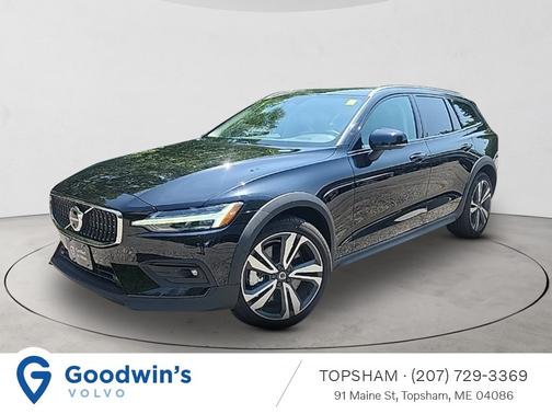 2024 Volvo V60 Cross Country B5 Plus
