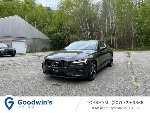2025 Volvo S60 B5 Core AWD