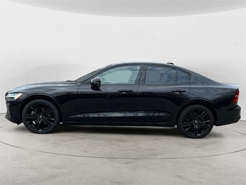 2024 Volvo S60 B5 Plus Black Edition