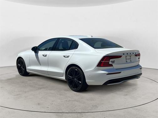 2024 Volvo S60 B5 Plus Black Edition