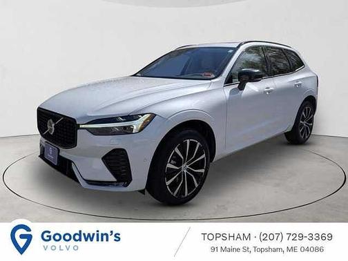Crystal White 2024 Volvo XC60 Plus