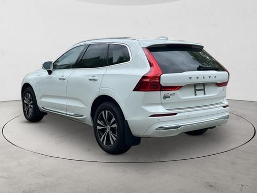 2022 Volvo XC60 Recharge Plug-In Hybrid T8 Inscription Expression