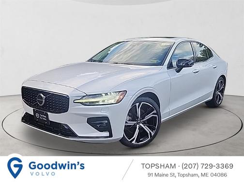 2024 Volvo S60 B5 Core Dark Theme
