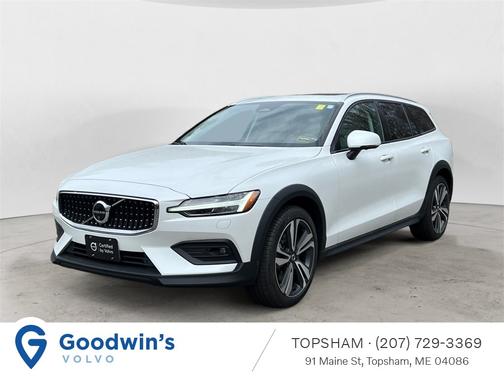 2024 Volvo V60 Cross Country B5 Plus