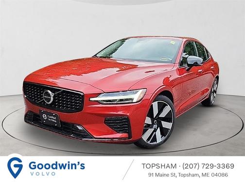 2024 Volvo S60 Recharge Plug-In Hybrid T8 Plus Dark Theme