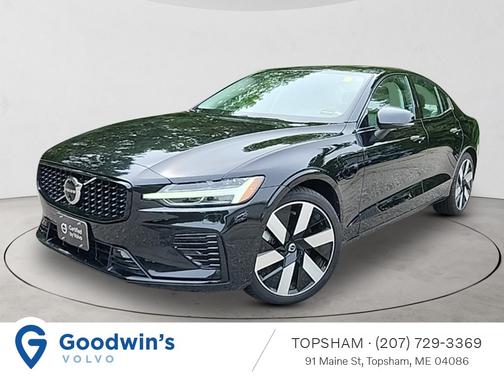 2024 Volvo S60 Recharge Plug-In Hybrid T8 Plus Dark Theme