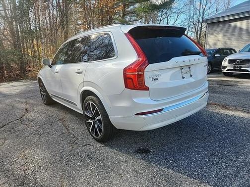2024 Volvo XC90 B6 Plus Bright Theme