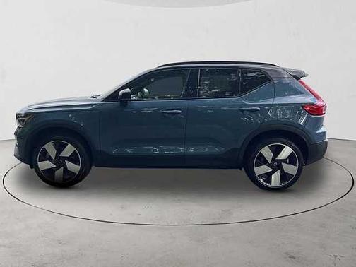 Fjord Blue 2023 Volvo XC40 Ultimate