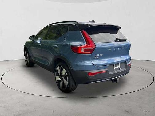 Fjord Blue 2023 Volvo XC40 Ultimate