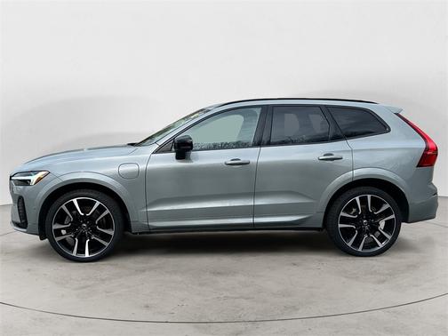 2024 Volvo XC60 Recharge Plug-In Hybrid Ultimate