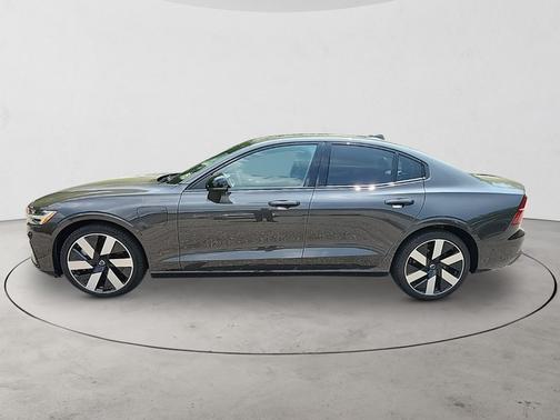 2025 Volvo S60 T8 Plus