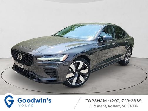 2025 Volvo S60 T8 Plus