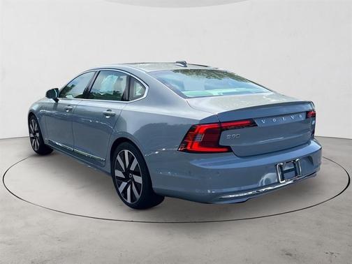 2024 Volvo S90 Recharge Plug-In Hybrid Ultimate
