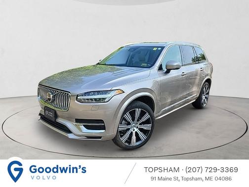 2024 Volvo XC90 Recharge Plug-In Hybrid T8 Core Bright Theme