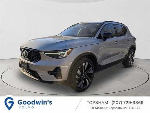 2025 Volvo XC40 Plus