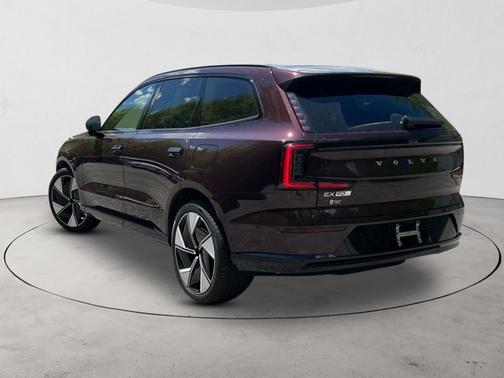 2025 Volvo EX90 Ultra