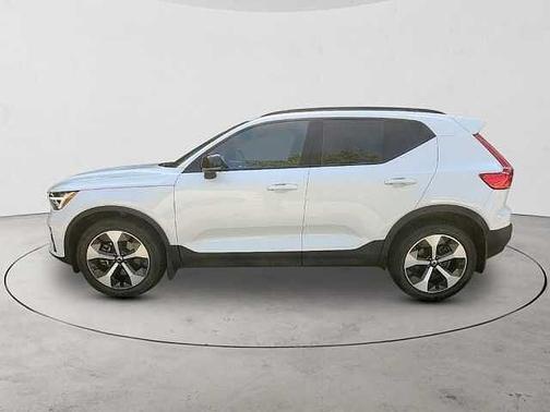 2023 Volvo XC40 Ultimate