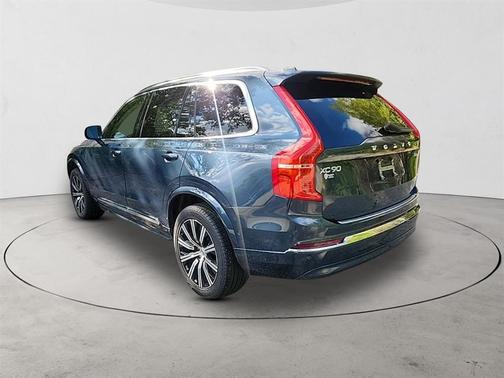 2024 Volvo XC90 B6 Plus Bright Theme
