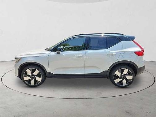 2024 Volvo XC40 Ultimate