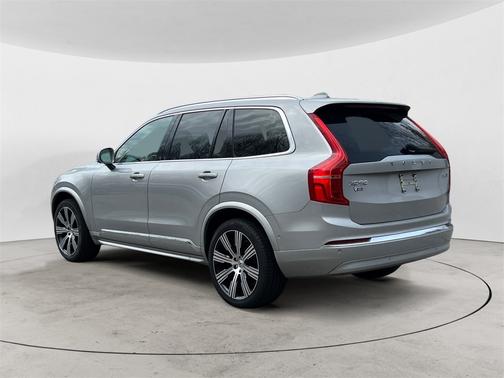2024 Volvo XC90 B6 Plus Bright Theme