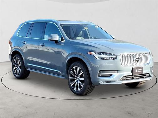 2022 Volvo XC90 T6 Inscription