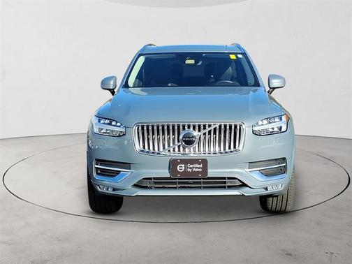 2022 Volvo XC90 T6 Inscription