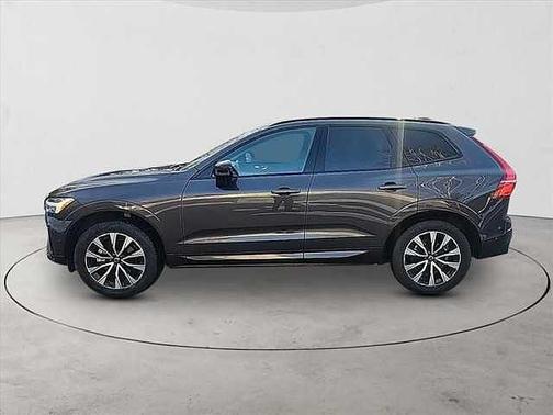 2025 Volvo XC60 Plus