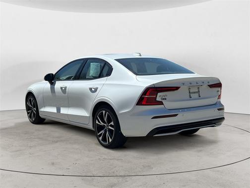 2025 Volvo S60 Core