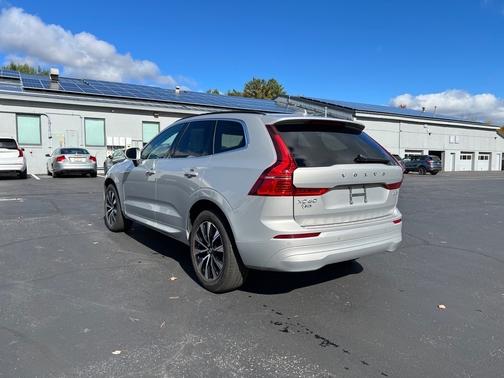 2023 Volvo XC60 B5 Core