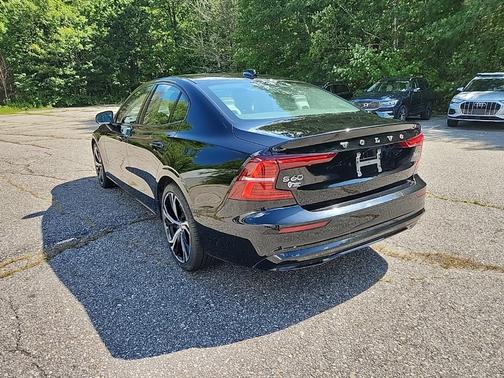 2025 Volvo S60 Core