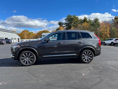 2024 Volvo XC90 B5 Core