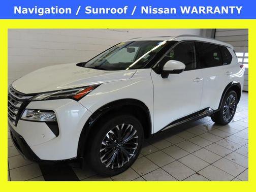 Everest White Pearl Tricoat 2026 Nissan Rogue Platinum