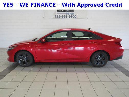 2023 Hyundai ELANTRA SEL