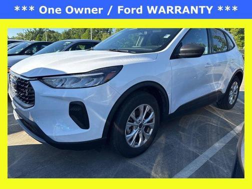 Oxford White 2025 Ford Escape Active