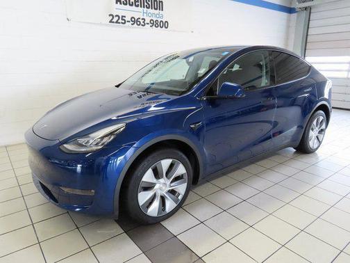 2023 Tesla Model Y Long Range Dual Motor All-Wheel Drive