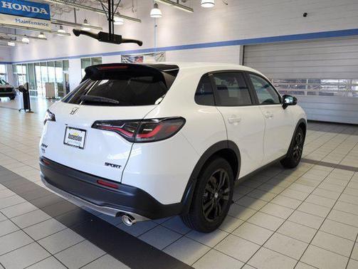 2026 Honda HR-V 2WD Sport