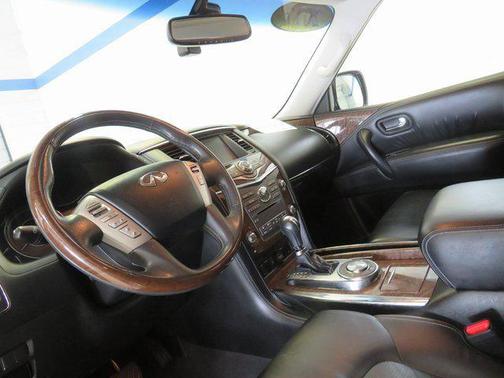 2017 INFINITI QX80 Base