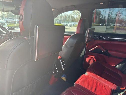 2016 Porsche Cayenne Cayenne