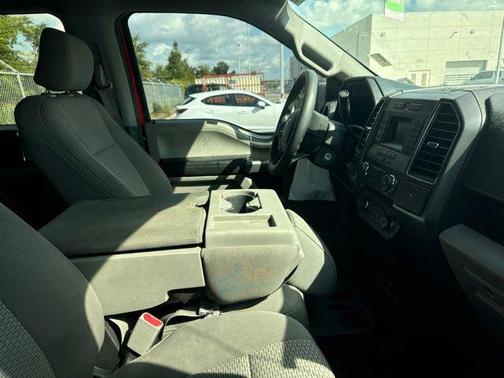 Red 2017 Ford F-150 XLT
