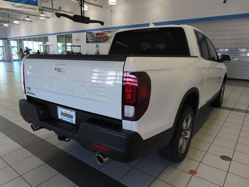 Platinum White Pearl 2026 Honda Ridgeline RTL