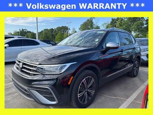 Deep Black Pearl 2024 Volkswagen Tiguan 2.0T Wolfsburg Edition