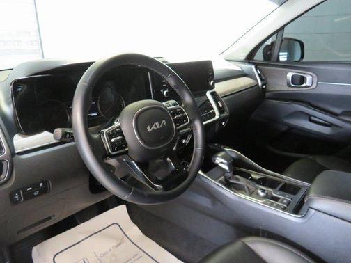 2023 Kia Sorento EX