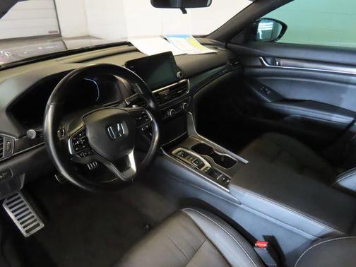 Crystal Black Pearl 2020 Honda Accord Sport 2.0T
