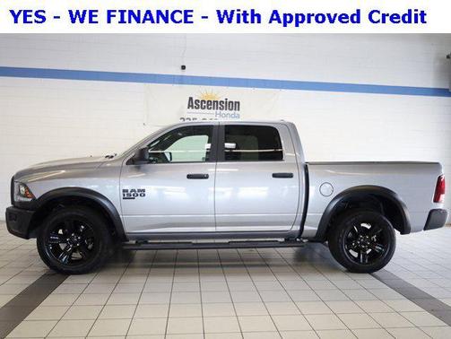 2023 RAM 1500 Classic Warlock Crew Cab 4x4 5'7' Box