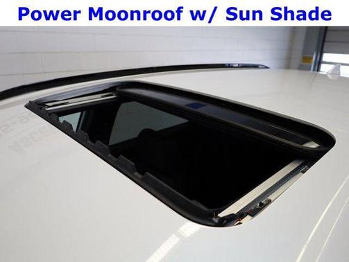 Platinum White Pearl 2026 Honda CR-V Hybrid Sport-L FWD