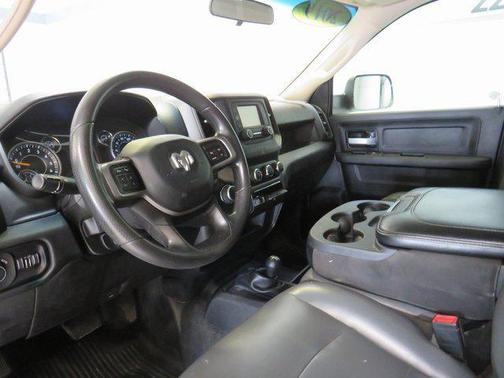 2019 RAM 2500 Tradesman Crew Cab 4x4 8' Box
