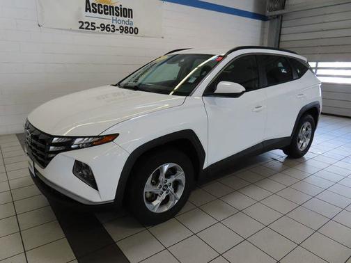 White Pearl 2024 Hyundai TUCSON SEL