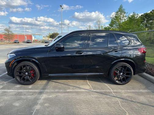 Black Sapphire Metallic 2023 BMW X5 M50i